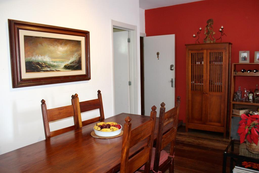 Apartamento Em Rua Sem Saida No Leme Rio de Janeiro
